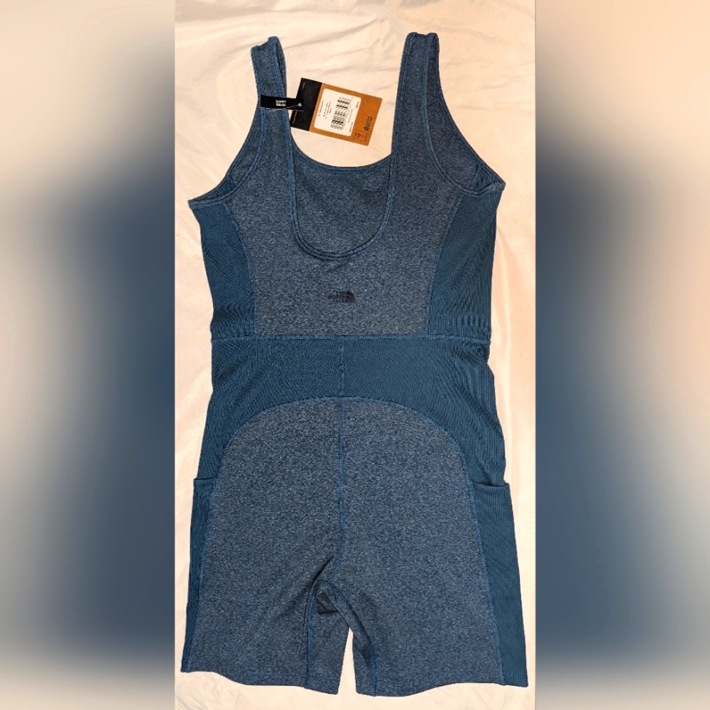 The North Face Women's Dune Sky Onesie size Large.